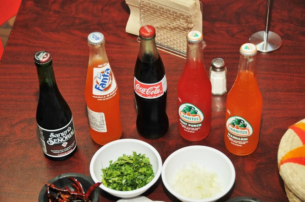 Birrieria el Texcal | restaurant | 3700 W Lawrence Ave, Chicago, IL 60625, USA | 7732409772 OR +1 773-240-9772