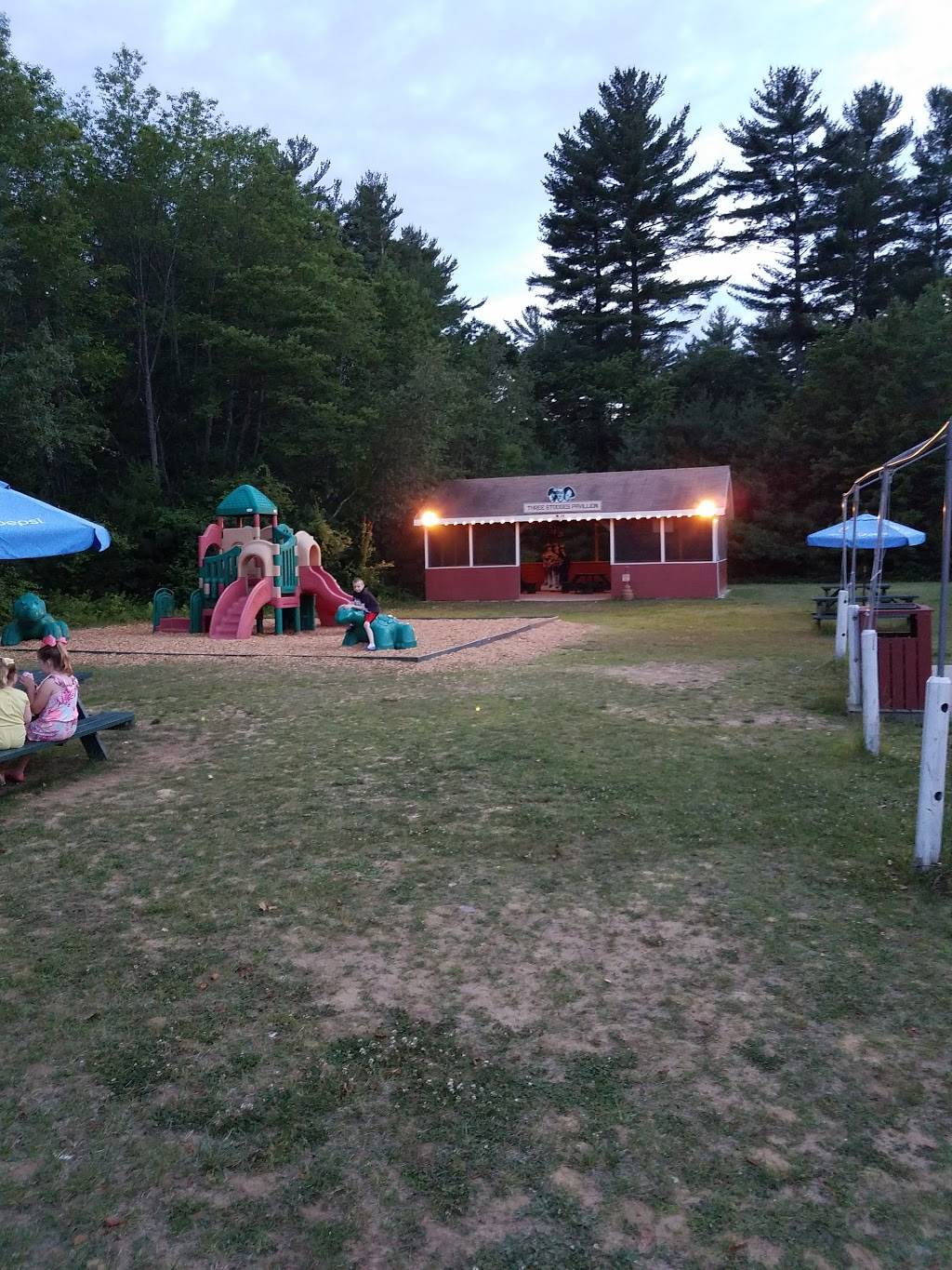 J.R.S Dipper | restaurant | 222 NH-108, Somersworth, NH 03878, USA | 6037427075 OR +1 603-742-7075