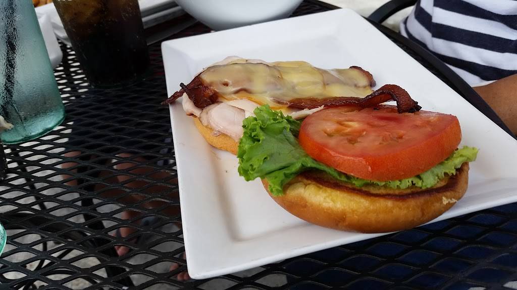 Block Brewing Company | restaurant | 1140 S Michigan Ave, Howell, MI 48843, USA | 5175400300 OR +1 517-540-0300