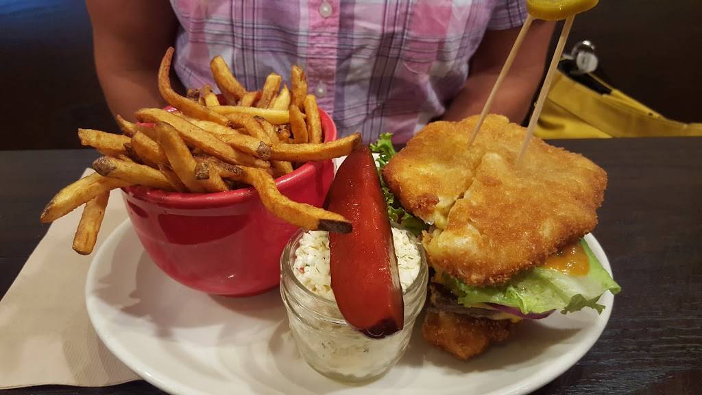 La Belle & La Boeuf - Burger Bar | restaurant | 1100 Boulevard Maloney O #401, Gatineau, QC J8T 6G3, Canada | 8196003233 OR +1 819-600-3233