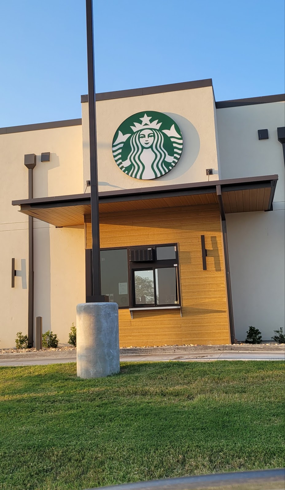 Starbucks | cafe | 615 W 101st Pl S, Jenks, OK 74037, USA | 9182644449 OR +1 918-264-4449