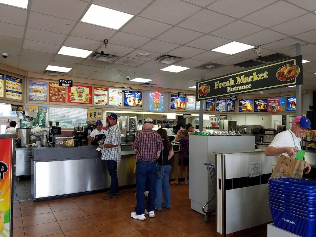 Braums Ice Cream & Burger Restaurant | restaurant | 219 NW, I-35, Hillsboro, TX 76645, USA | 2545802970 OR +1 254-580-2970