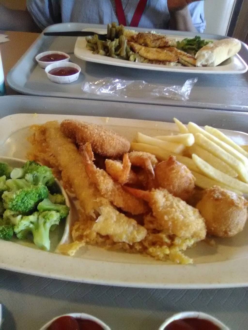 Captain Ds | restaurant | 5579 I-55 South Frontage Rd, Byram, MS 39272, USA | 6013718938 OR +1 601-371-8938