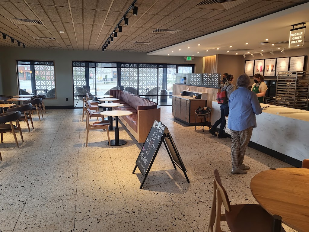 Starbucks | cafe | 5836 Mayfield Rd, Mayfield Heights, OH 44124, USA | 4405789009 OR +1 440-578-9009