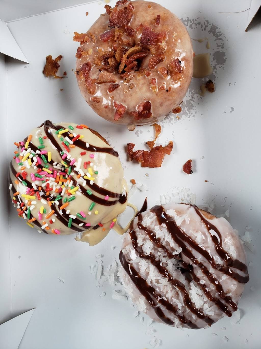 Duck Donuts | cafe | 586 Veterans Memorial Hwy #1b, Hauppauge, NY 11788, USA | 6316568400 OR +1 631-656-8400