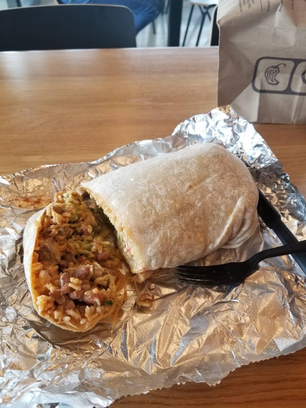 Chipotle Mexican Grill | restaurant | 2926 Mannheim Rd, Franklin Park, IL 60131, USA | 8474511214 OR +1 847-451-1214