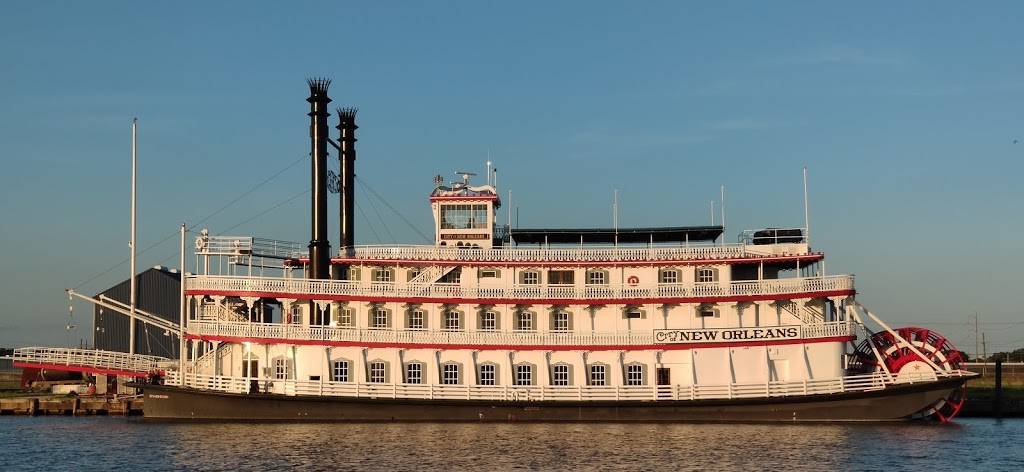 The Lighthouse Bar & Grill | restaurant | 6001 France Rd, New Orleans, LA 70126, USA | 5043012218 OR +1 504-301-2218