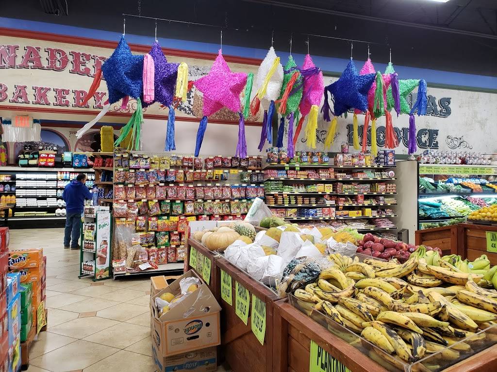 La Michoacana Meat Market | bakery | 3310 S Zarzamora St, San Antonio, TX 78225, USA | 2109221250 OR +1 210-922-1250