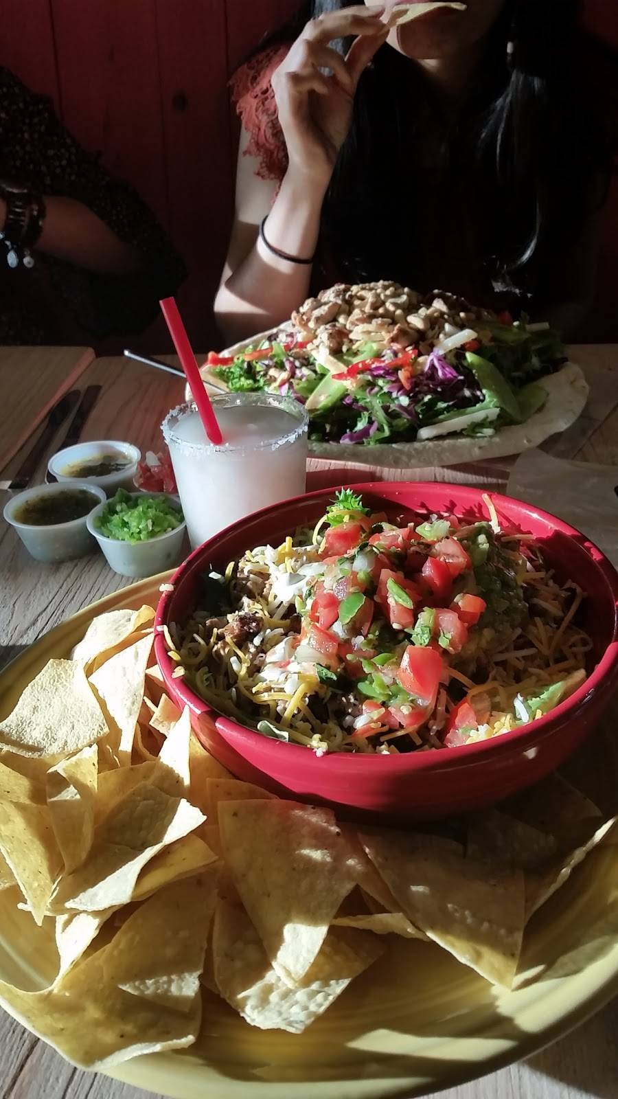 Dos Coyotes Border Cafe | restaurant | 8519 Bond Road # 100 # 100, Elk Grove, CA 95624, USA | 9166873790 OR +1 916-687-3790