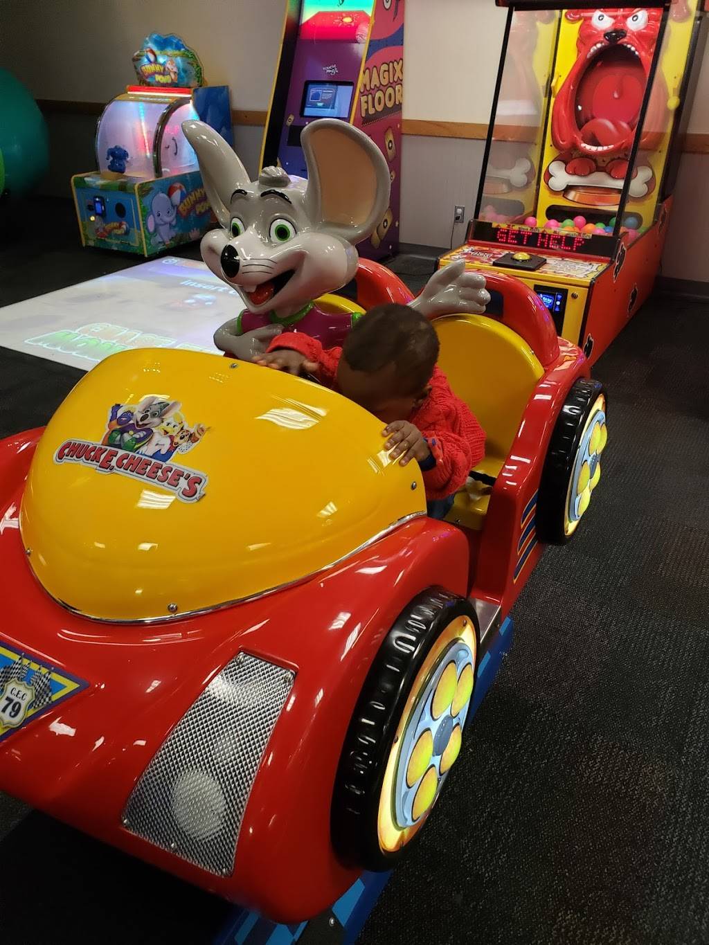 Chuck E. Cheese | restaurant | 4141 Dixie Rd, Mississauga, ON L4W 1V5, Canada | 9056024090 OR +1 905-602-4090
