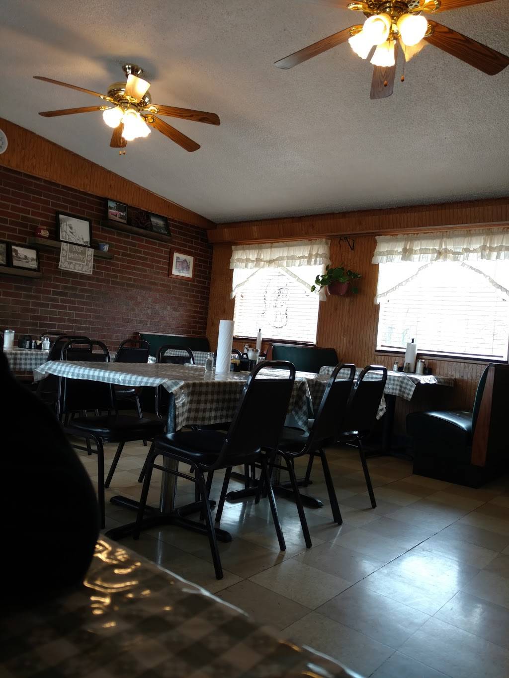 Kats Iron Skillet | restaurant | 2114 US-224, Greenwich, OH 44837, USA | 4197528501 OR +1 419-752-8501