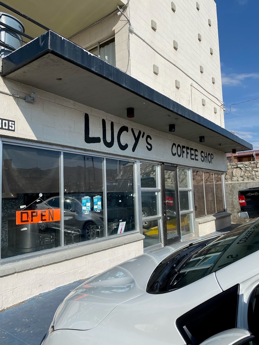 Lucys Coffee Shop | restaurant | 1305 N Mesa St, El Paso, TX 79902, USA | 9155445829 OR +1 915-544-5829