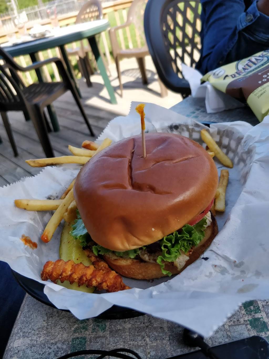 Torch Lake Beer Co. | restaurant | 9149 Helena Rd, Alden, MI 49612, USA | 2313316214 OR +1 231-331-6214