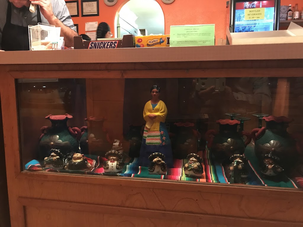 Geronimos Mexican Dining | restaurant | 28627 Los Angeles Ave, Wellton, AZ 85356, USA | 9287859429 OR +1 928-785-9429