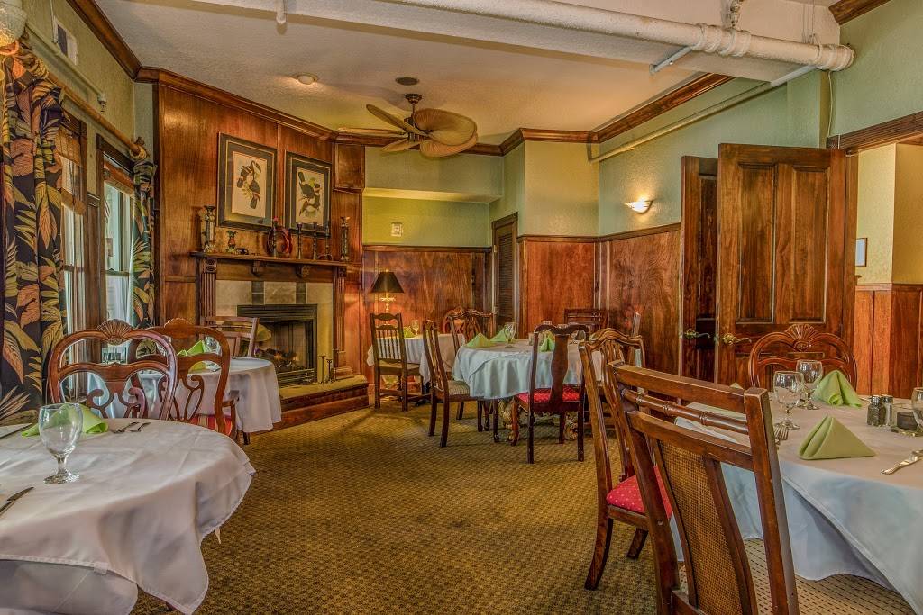 Historic Peninsula Inn | restaurant | 2937 Beach Blvd S, Gulfport, FL 33707, USA | 7273469800 OR +1 727-346-9800