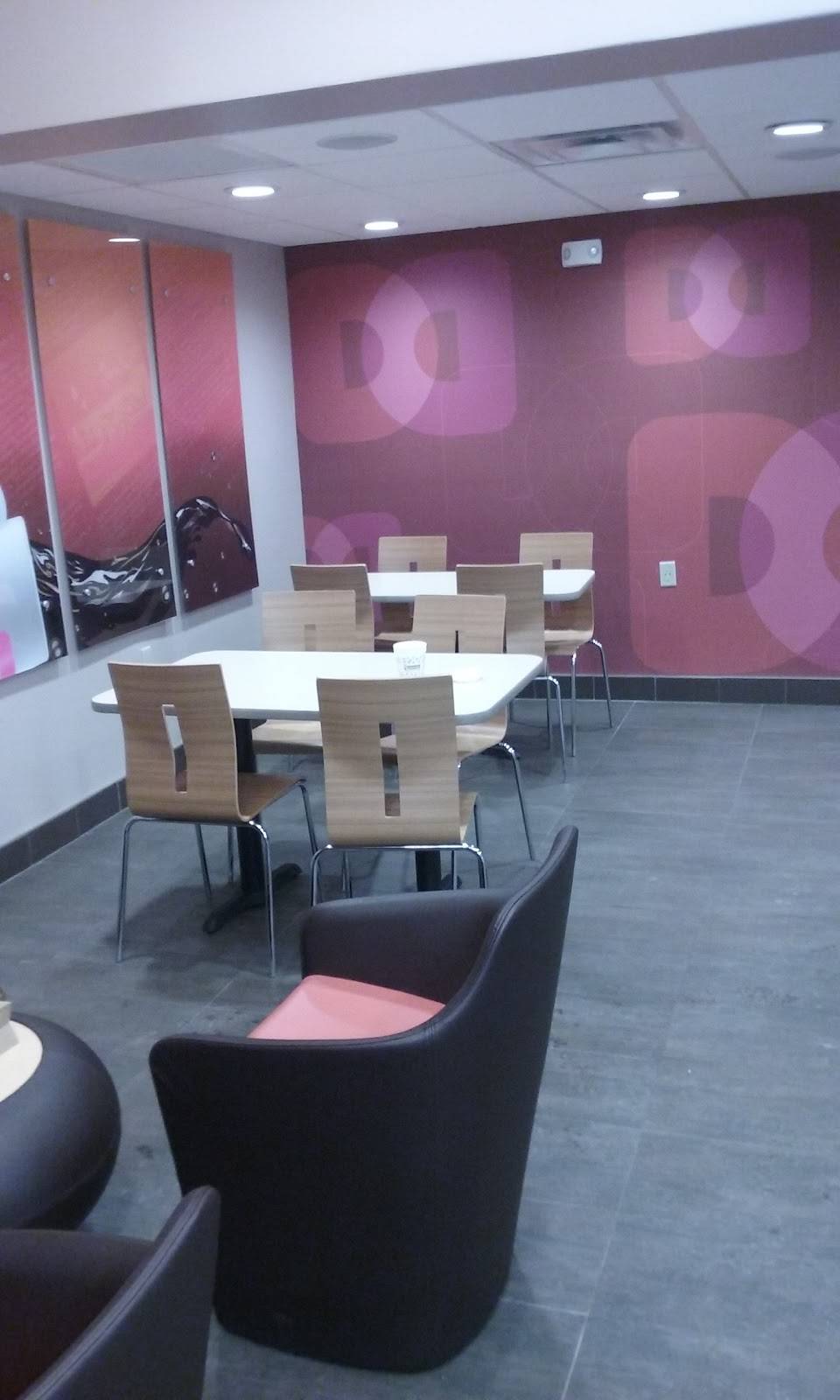 Dunkin | cafe | 244 Skiff St, Hamden, CT 06517, USA | 2032480844 OR +1 203-248-0844