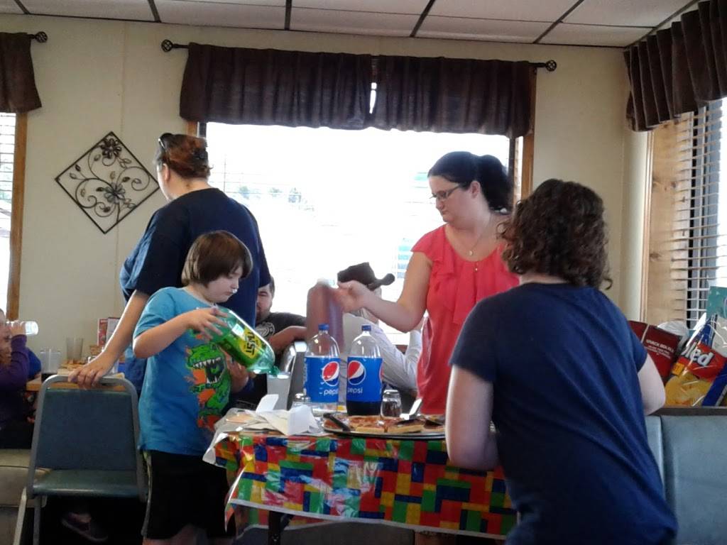 Pizza Plus | restaurant | 6305 W Andrew Johnson Hwy, Mosheim, TN 37818, USA | 4236390400 OR +1 423-639-0400