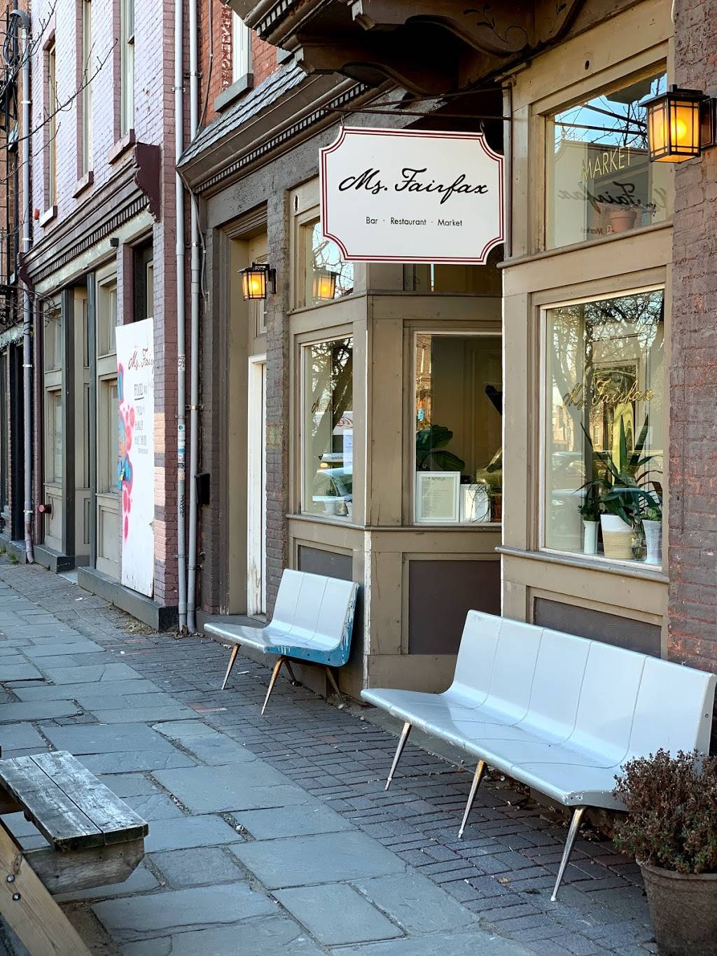 Ms. Fairfax | restaurant | 105 Liberty St, Newburgh, NY 12550, USA | 8455650169 OR +1 845-565-0169
