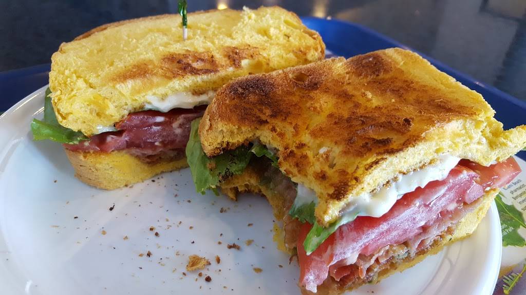 Lonnis Sandwiches Etc | restaurant | 425 Central Ave, St. Petersburg, FL 33701, USA | 7278941944 OR +1 727-894-1944