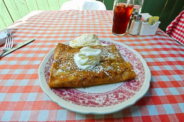 La Crêperie Chicago Restaurant | restaurant | 2845 N Clark St, Chicago, IL 60657, USA | 7735289050 OR +1 773-528-9050