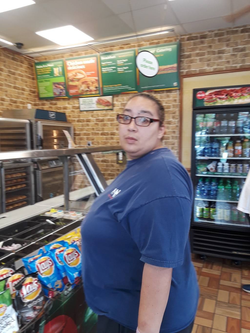 Subway Restaurants | restaurant | 303 Page Ave, Staten Island, NY 10307, USA | 7183560662 OR +1 718-356-0662