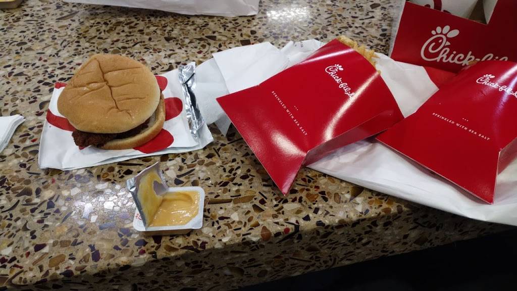 Chick-fil-A | restaurant | Terminal E, International Pkwy, DFW Airport, TX 75261, USA | 9729736430 OR +1 972-973-6430