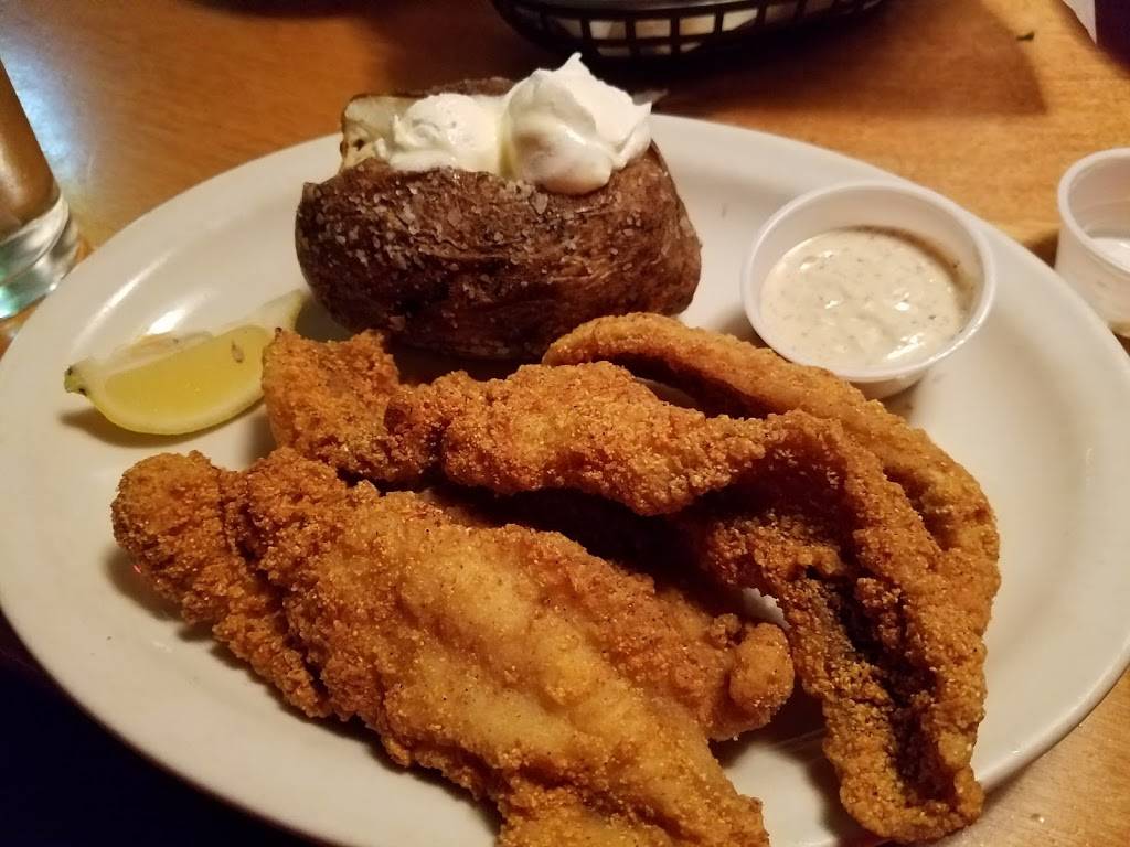 Texas Roadhouse | restaurant | 110 S Franklin Rd, Bloomington, IN 47404, USA | 8123231000 OR +1 812-323-1000