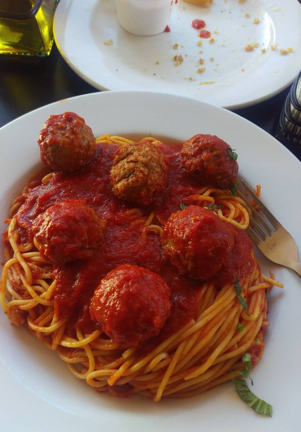 Castiglias Italian Restaurant | restaurant | 324 William St, Fredericksburg, VA 22401, USA | 5403736650 OR +1 540-373-6650