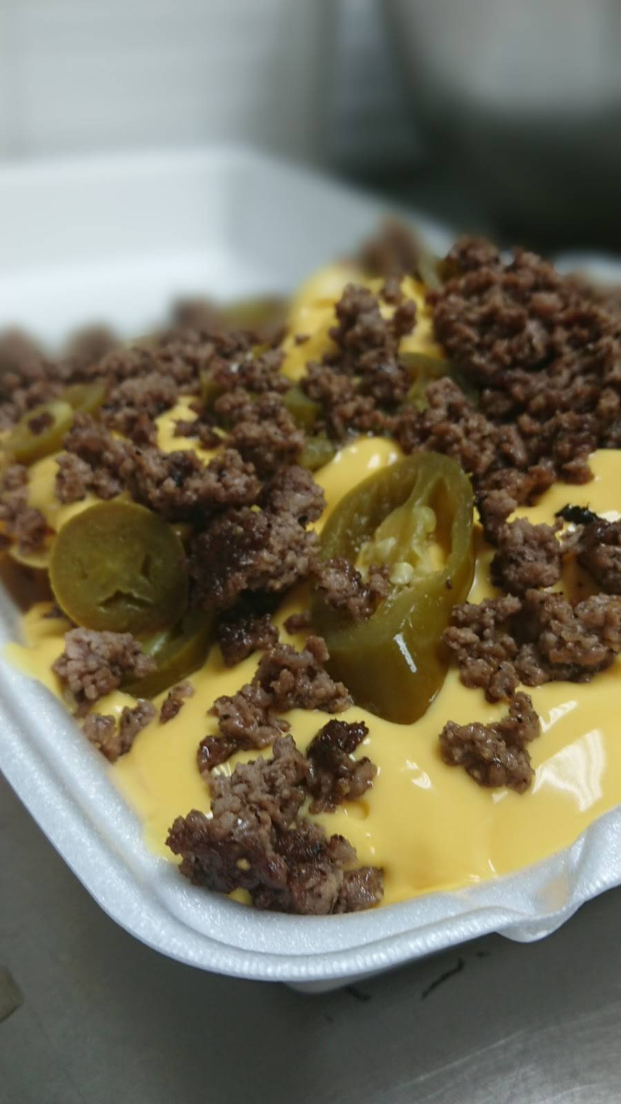 BnB Burgers N Beyond | restaurant | 1704 Galveston Ave, Fort Worth, TX 76110, USA | 6827032111 OR +1 682-703-2111