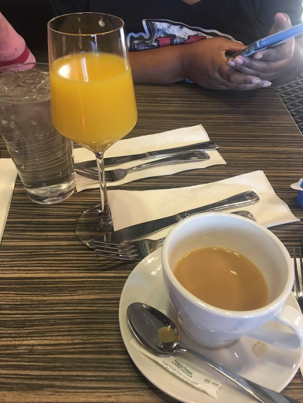 Skillets Cafe | restaurant | 490 Hidden Valley Pkwy STE 101, Corona, CA 92879, USA | 9517377725 OR +1 951-737-7725