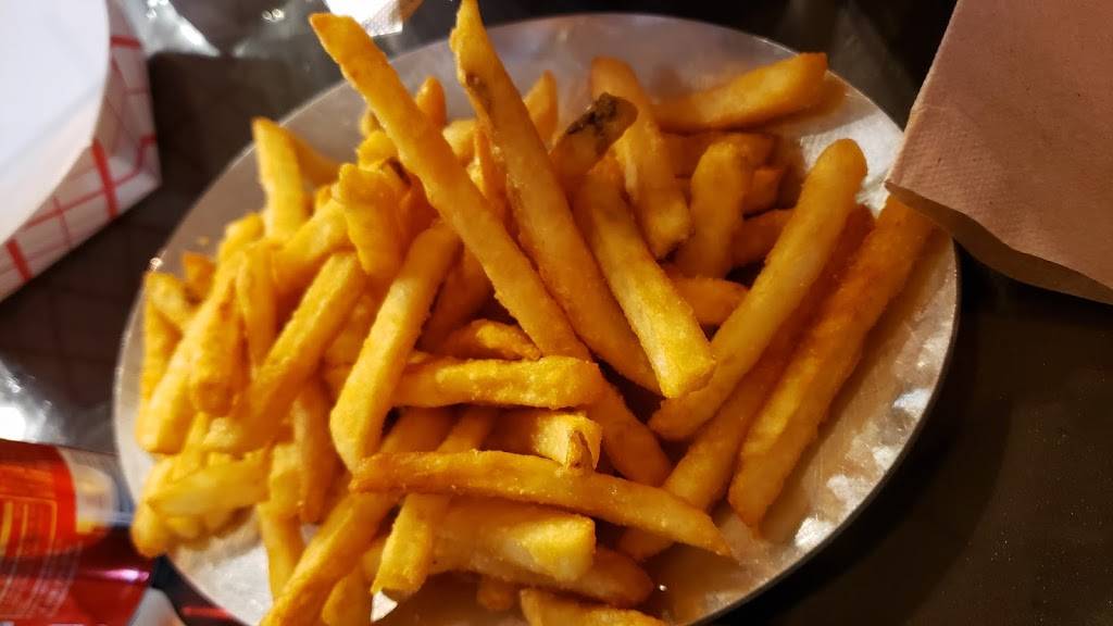 Wing Bros. | restaurant | 621 E Roosevelt Rd, Lombard, IL 60148, USA | 6306561390 OR +1 630-656-1390