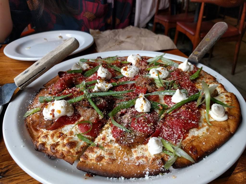 Slice House by Tony Gemignani | restaurant | 680 2nd St, San Francisco, CA 94107, USA | 4158729680 OR +1 415-872-9680
