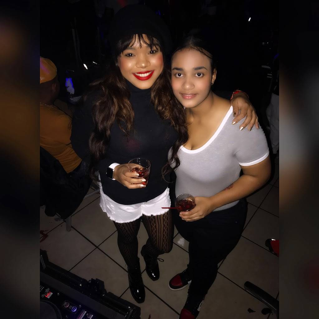 Larimar | restaurant | 213 E 170th St, Bronx, NY 10456, USA | 7184508109 OR +1 718-450-8109