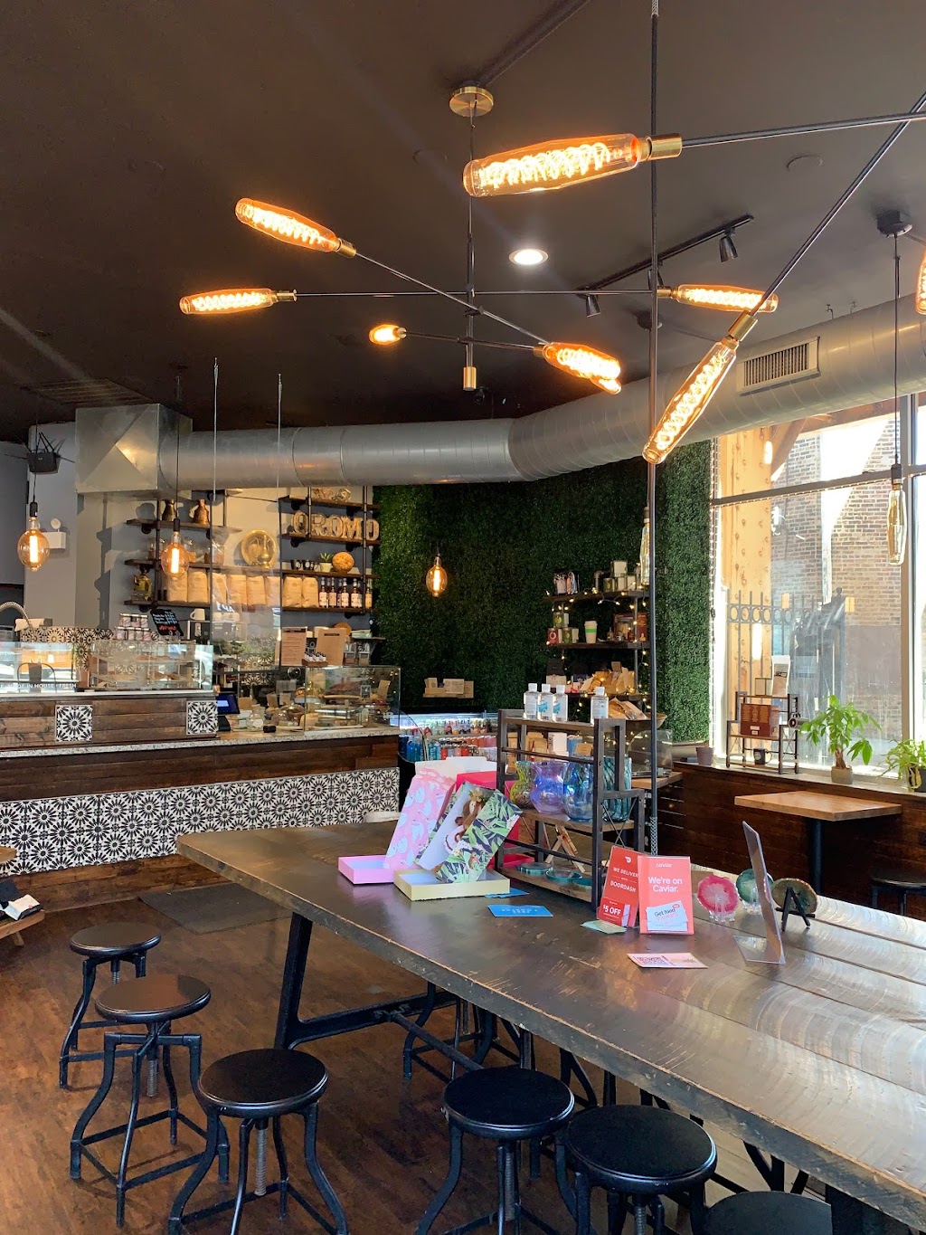 Oromo Cafe Bucktown | cafe | 1912 N Western Ave, Chicago, IL 60647, USA | 7739048147 OR +1 773-904-8147