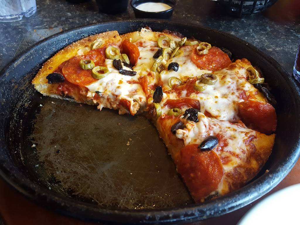 Pizza Hut | meal takeaway | 437 W State St, Hastings, MI 49058, USA | 2699459655 OR +1 269-945-9655