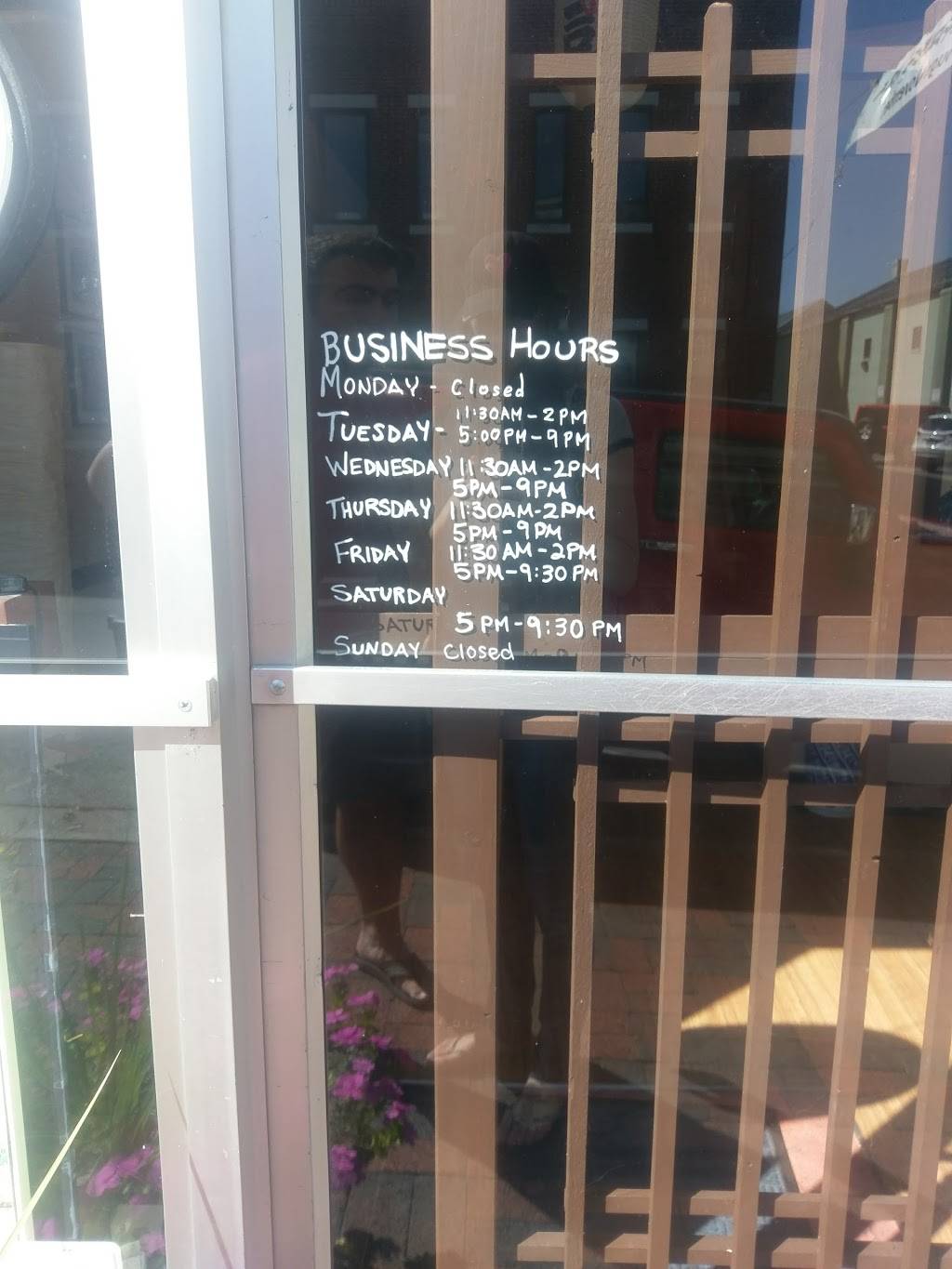 Sushi Matsumoto | restaurant | 159 S Main St, Lexington, VA 24450, USA | 5404648196 OR +1 540-464-8196