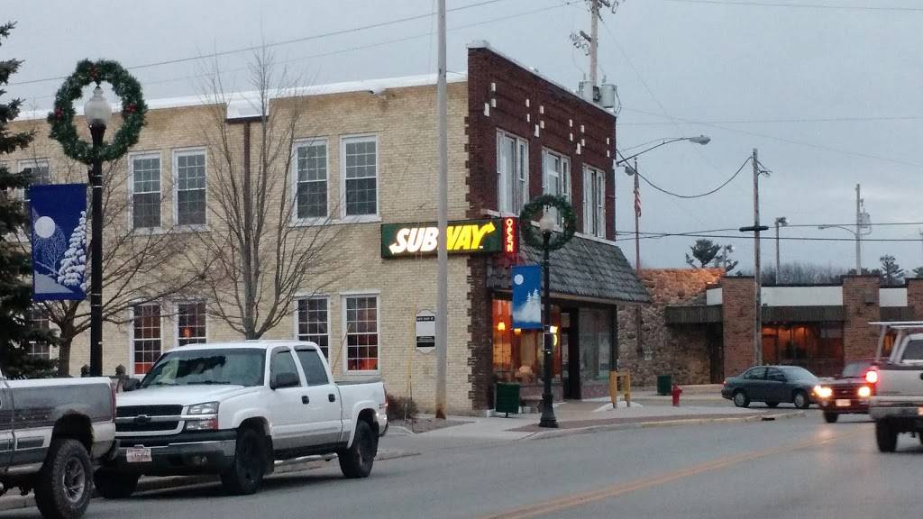 Subway | restaurant | 148 E Main St, Denmark, WI 54208, USA | 9208632437 OR +1 920-863-2437