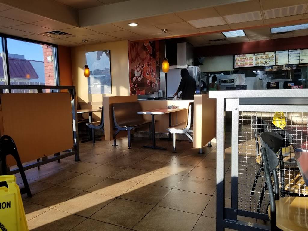 Jack in the Box | restaurant | 221 Richey St, Pasadena, TX 77506, USA | 7134725444 OR +1 713-472-5444