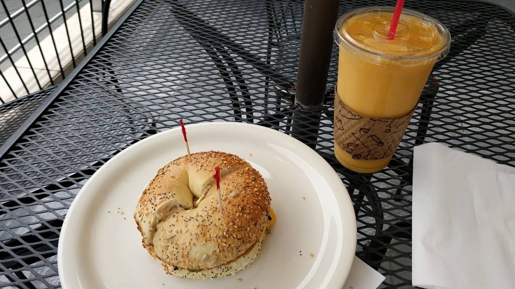 Posh Bagel | meal takeaway | 495 Castro St, San Francisco, CA 94114, USA | 4155522767 OR +1 415-552-2767