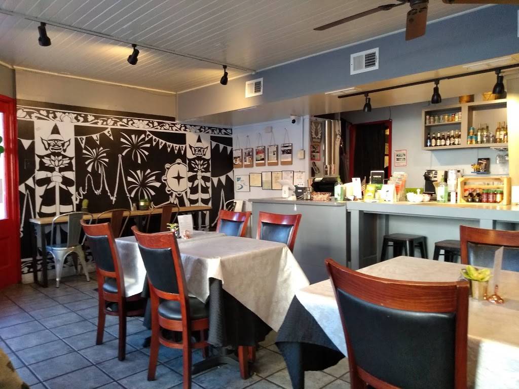 PJ Thai | restaurant | 147 Abercorn St, Savannah, GA 31401, USA | 9122013534 OR +1 912-201-3534
