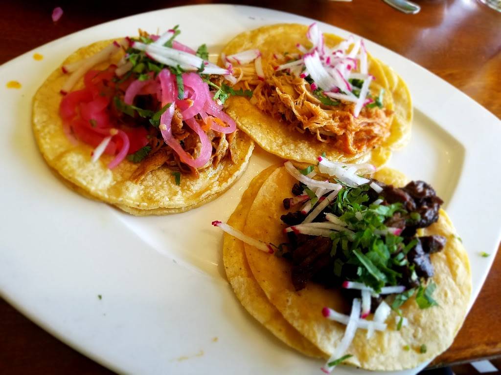 5 Rabanitos Restaurante & Taqueria | restaurant | 1758 W 18th St, Chicago, IL 60608, USA | 3122852710 OR +1 312-285-2710