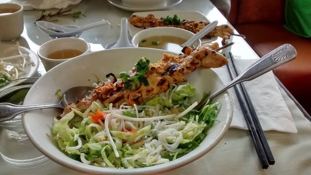 Rang Dong Restaurant | restaurant | 724 Webster St, Oakland, CA 94607, USA | 5108358375 OR +1 510-835-8375