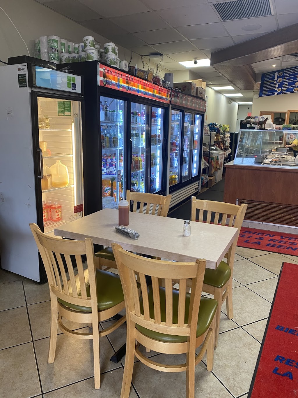 Deli & Restaurante La Bendición | restaurant | 321 Nassau Rd, Roosevelt, NY 11575, USA | 5166081777 OR +1 516-608-1777