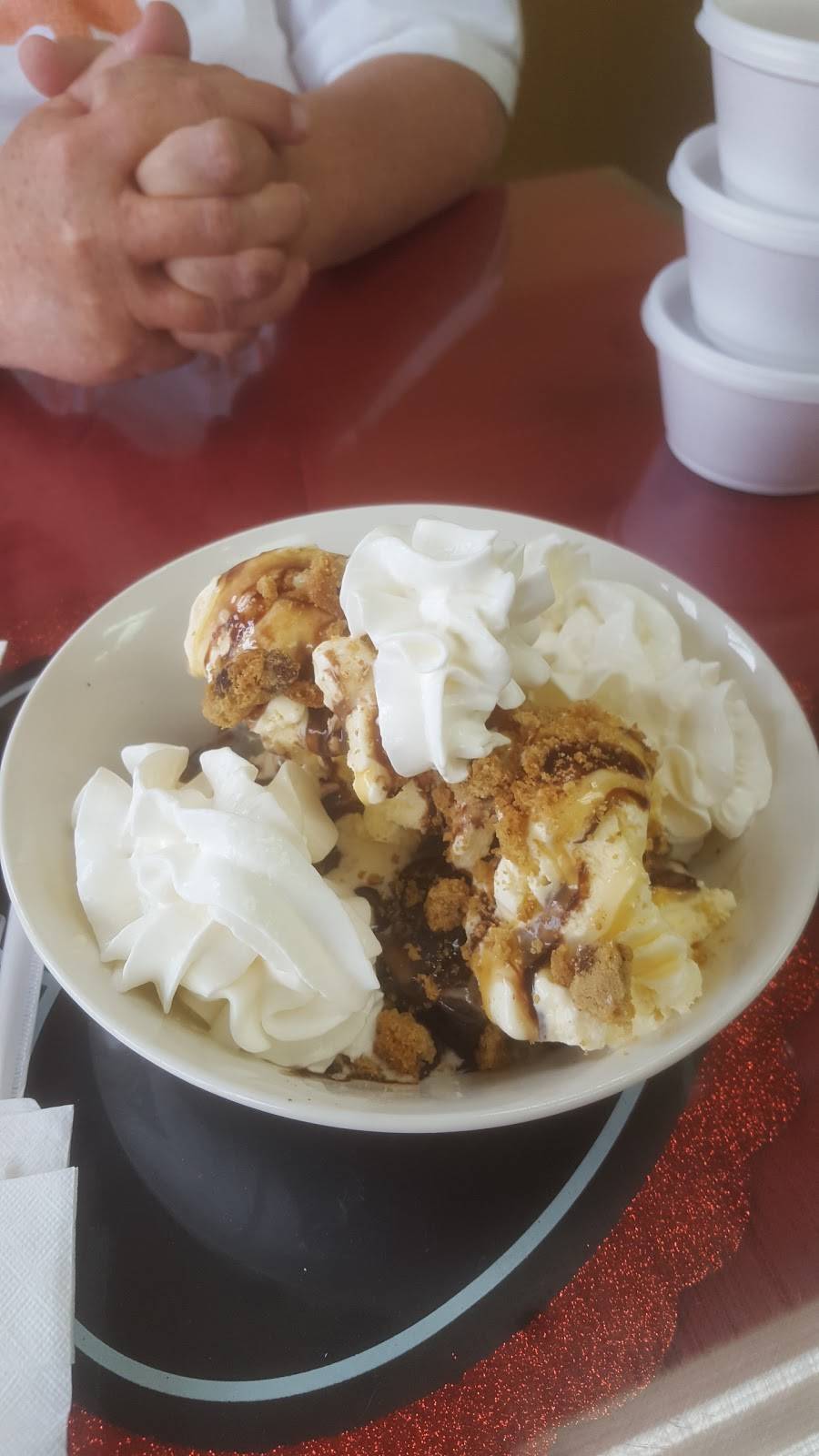 LeChiq Restaurant Catering and Dining | restaurant | 5788 Stage Rd, Bartlett, TN 38134, USA | 9015523582 OR +1 901-552-3582