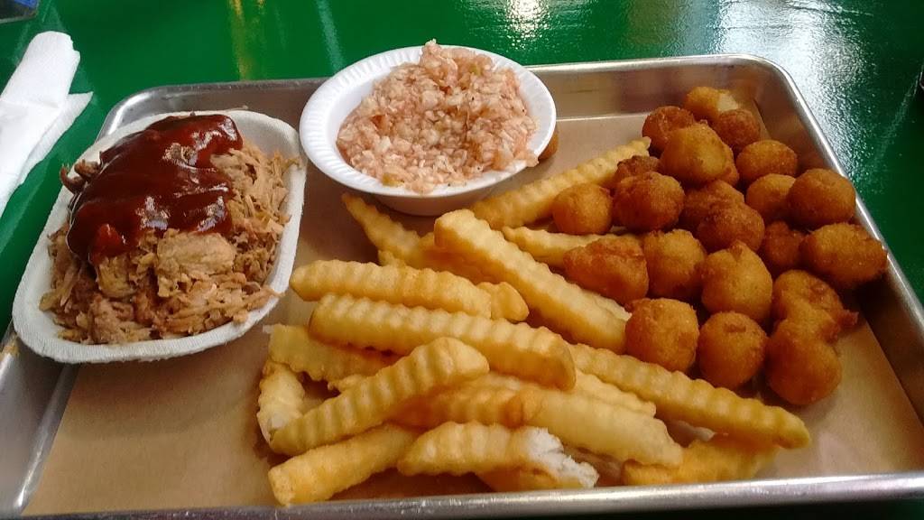 Little Richards Smokehouse BBQ | restaurant | 916 S State St, Yadkinville, NC 27055, USA | 3366797064 OR +1 336-679-7064