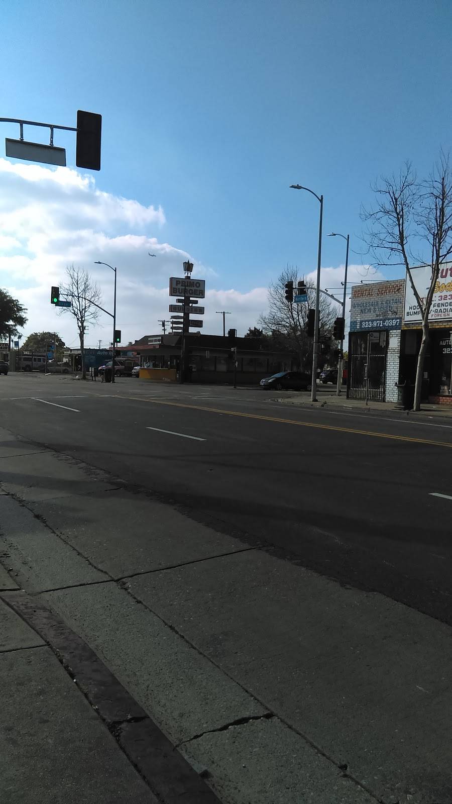 Primo Burgers | restaurant | 6325 S Western Ave, Los Angeles, CA 90047, USA | 3237531605 OR +1 323-753-1605