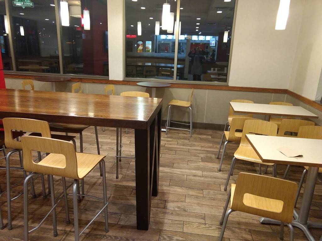 Wendys | restaurant | 2290 NW 46th St Nw, Owatonna, MN 55060, USA | 5074517403 OR +1 507-451-7403