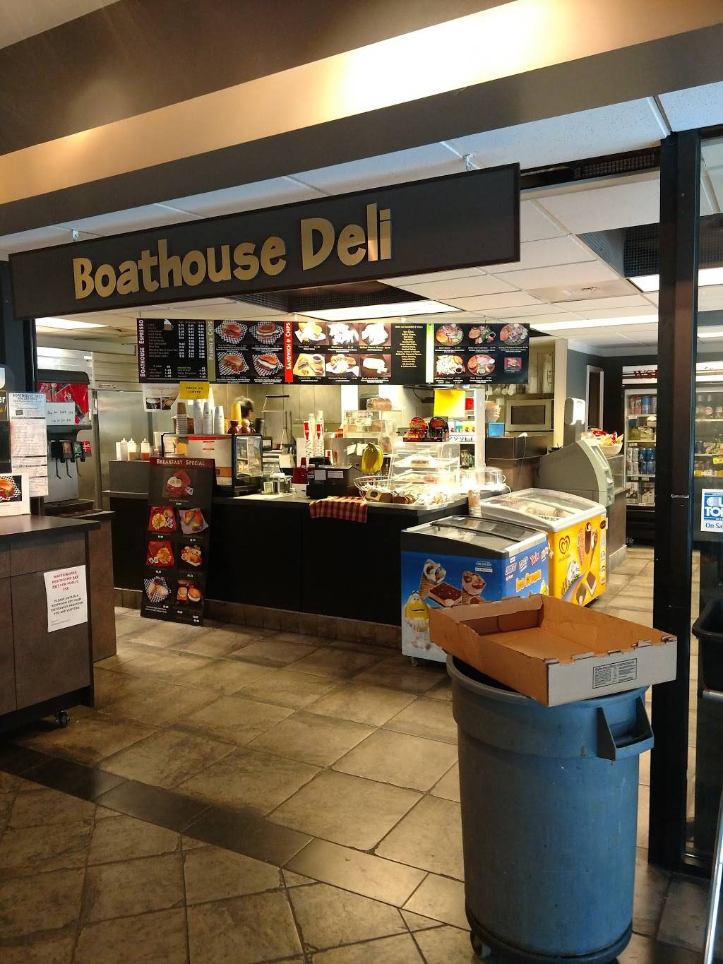 Boat House Deli | restaurant | 1818 Westlake Ave N # 215, Seattle, WA 98109, USA | 2062835042 OR +1 206-283-5042