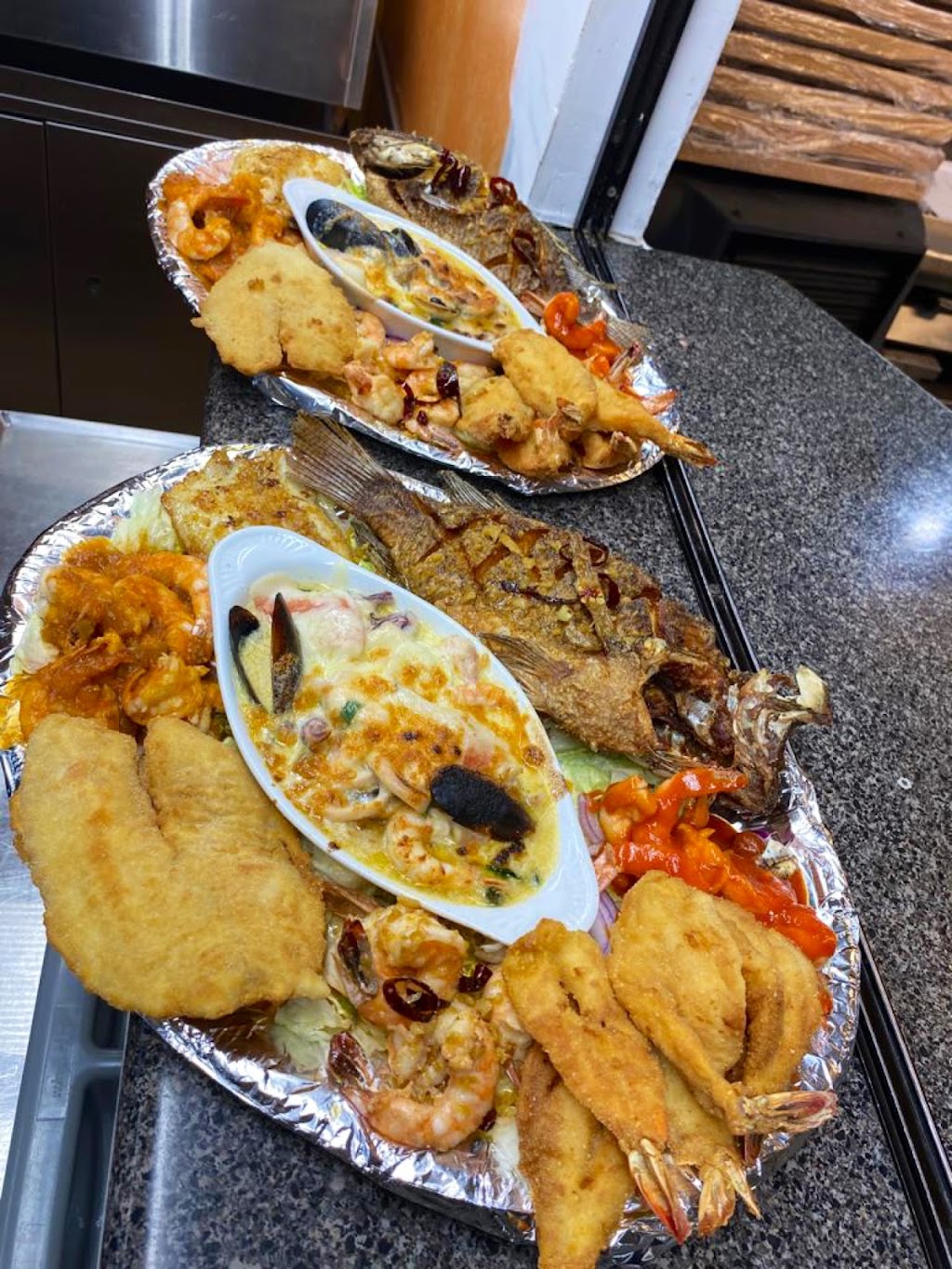 La Mariscada De Charly | restaurant | 3500 E Amarillo Blvd, Amarillo, TX 79107, USA | 8065849472 OR +1 806-584-9472