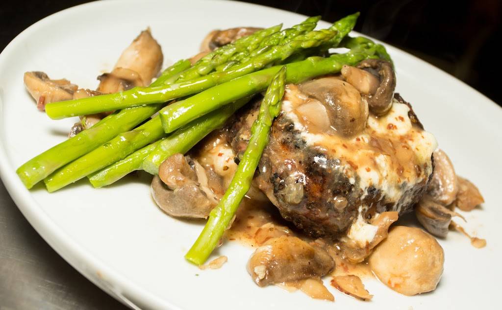 Visani Restaurant and Comedy Theater | restaurant | 2400 Kings Hwy, Port Charlotte, FL 33980, USA | 9416299191 OR +1 941-629-9191